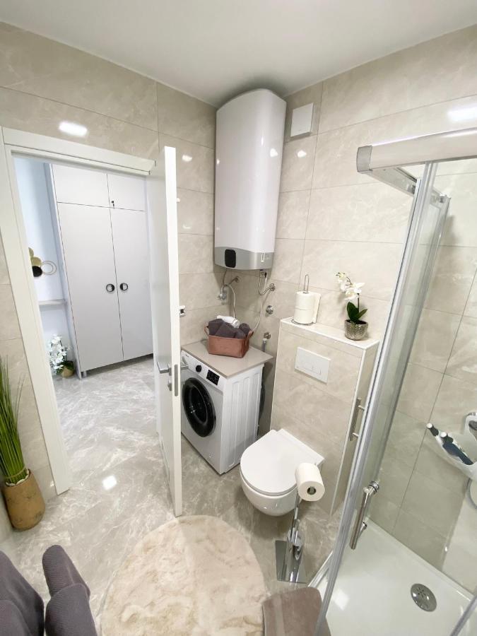 זאדאר Apartment "50 Shades" With Balcony And Free Parking In The Garage מראה חיצוני תמונה
