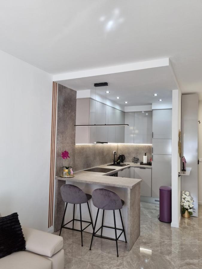 זאדאר Apartment "50 Shades" With Balcony And Free Parking In The Garage מראה חיצוני תמונה