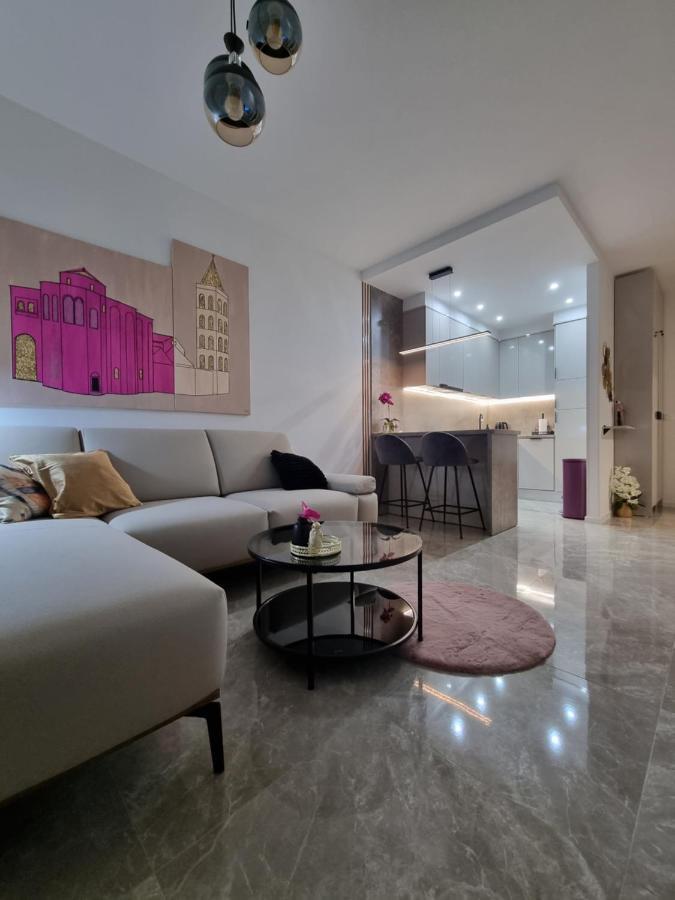 זאדאר Apartment "50 Shades" With Balcony And Free Parking In The Garage מראה חיצוני תמונה