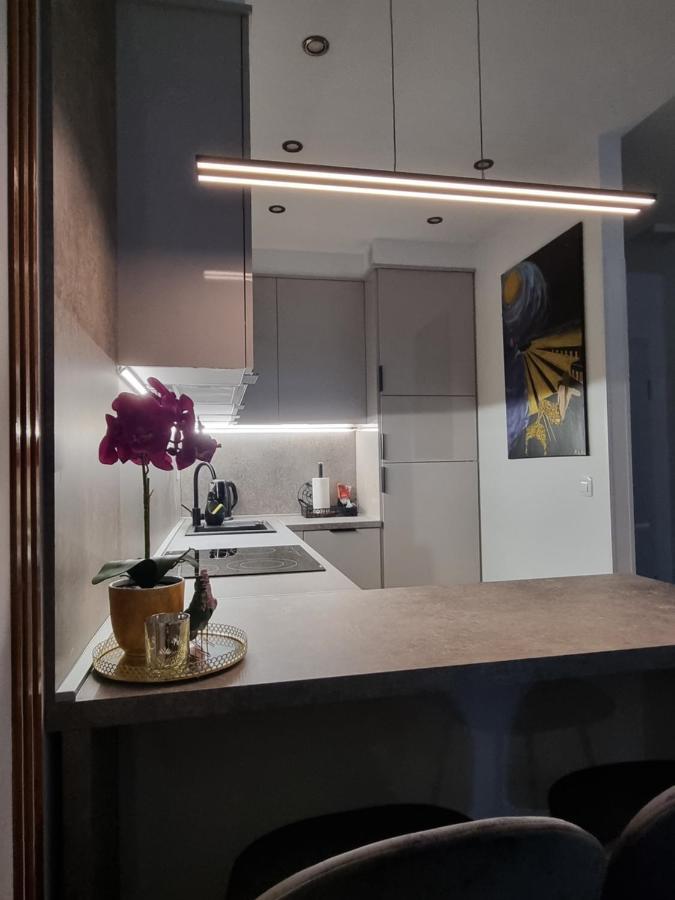 זאדאר Apartment "50 Shades" With Balcony And Free Parking In The Garage מראה חיצוני תמונה