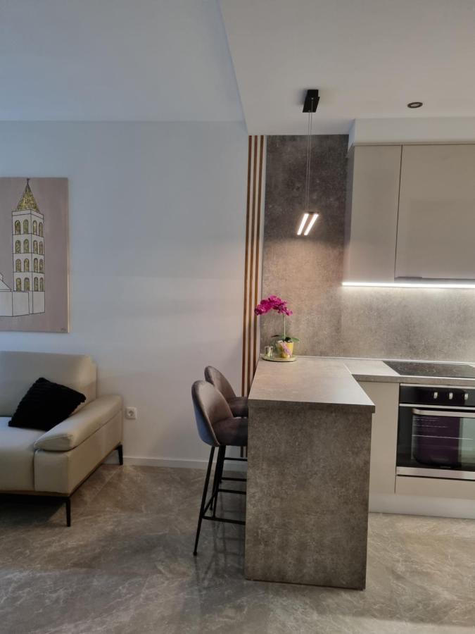זאדאר Apartment "50 Shades" With Balcony And Free Parking In The Garage מראה חיצוני תמונה